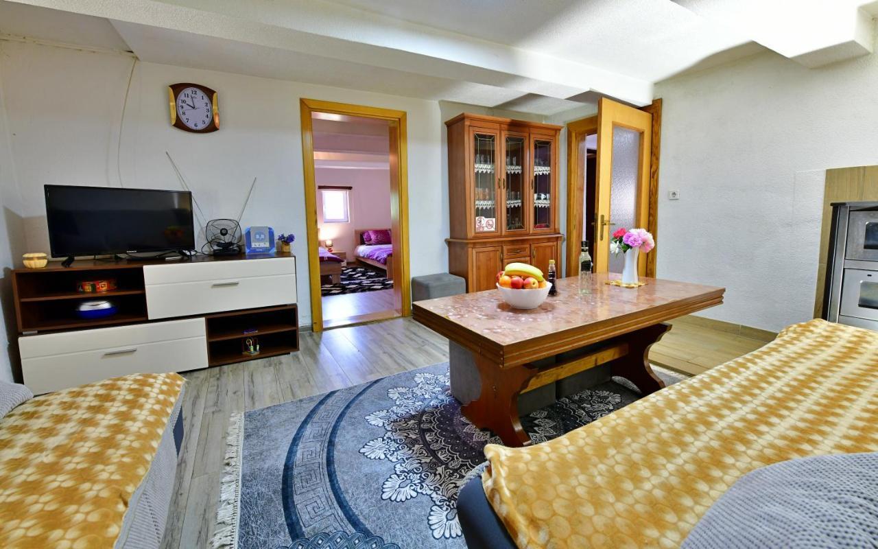 House Luna Раковица Экстерьер фото