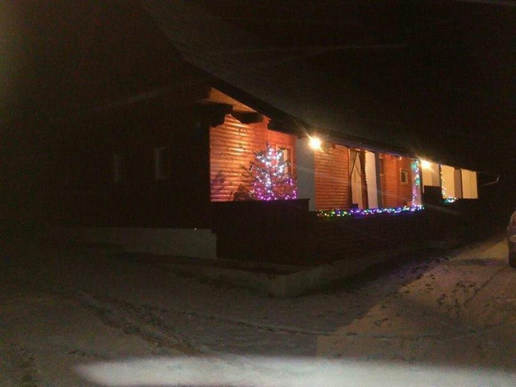 House Luna Раковица Экстерьер фото
